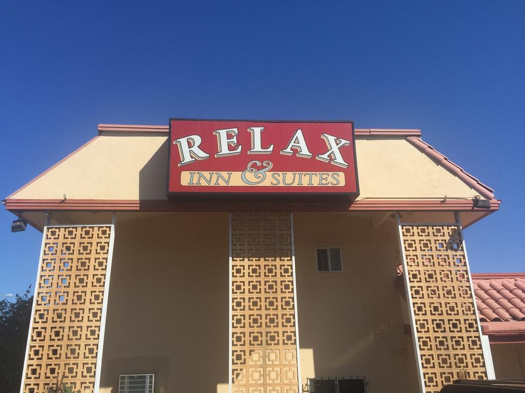 Relax Inn & Suites เอลคาฮอน ภายนอก รูปภาพ