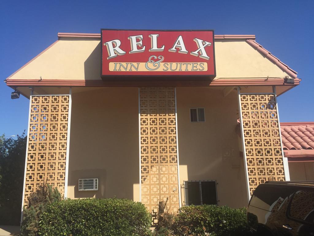 Relax Inn & Suites เอลคาฮอน ภายนอก รูปภาพ